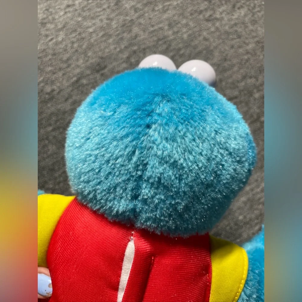 Sesame Street Sing Along Cookie Monster Plush Toy  electronic singing 12" - Picture 4 of 8